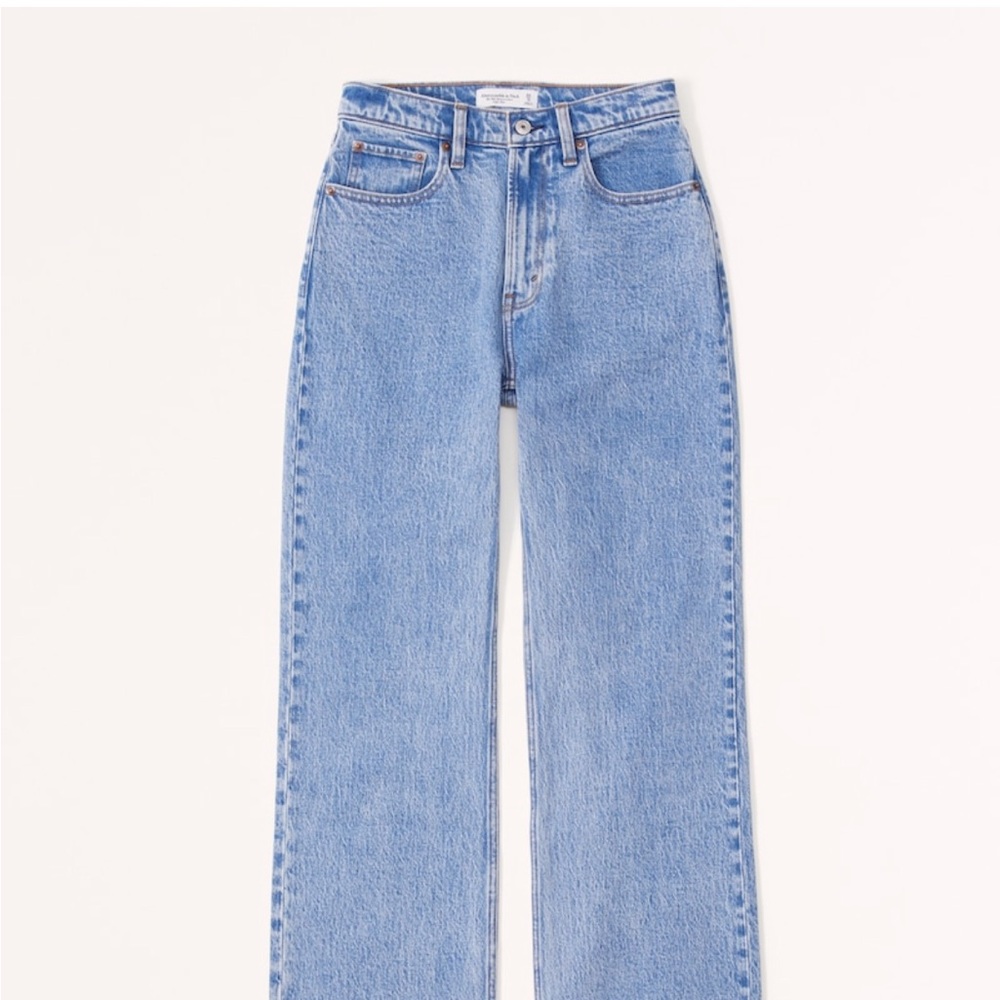 ABERCROMBIE & FITCH CURVE LOVE RELAXED JEANS